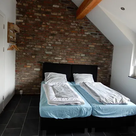 度假居 De Schuur *