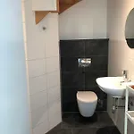 Semesterbostad De Schuur